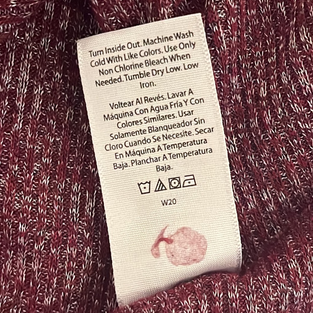 Time and Tru gorgeous purple crewneck sweater - Picture 11 of 11